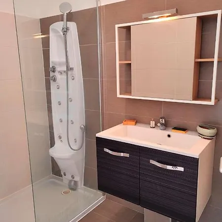 Avec Vue Sur A Ajaccio 30m² Parking Inclus