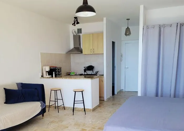 Avec Vue à - 30 M² Avec Accès Appartement *